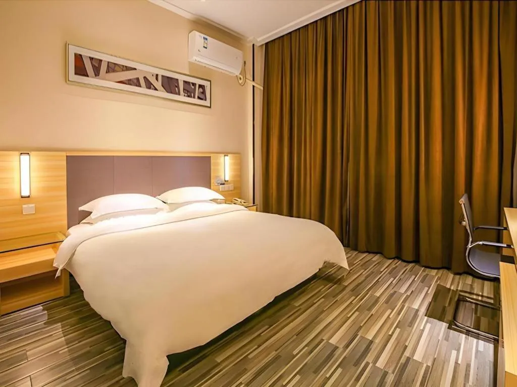 Bed in City Comfort Inn Yangjiang Yangxi Renmin Road Triumph Plaza