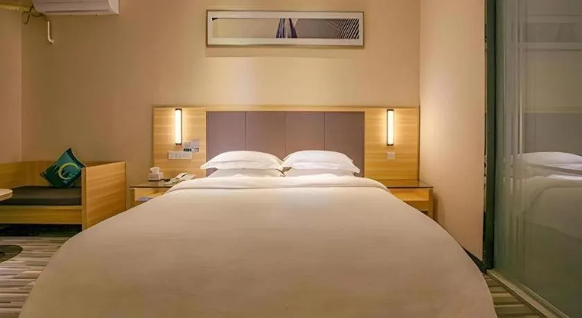 Bed in City Comfort Inn Yangjiang Yangxi Renmin Road Triumph Plaza
