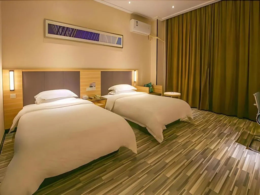 Bed in City Comfort Inn Yangjiang Yangxi Renmin Road Triumph Plaza