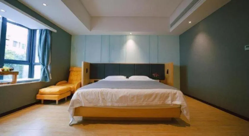 Bed in Immersing Hotels & Resort Yunzhu Meiyuan Wuyishan Impression Dahongpao