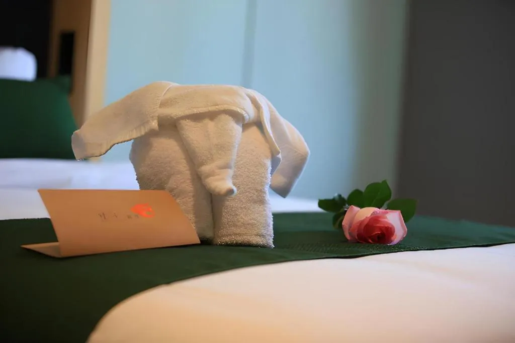 Bed in Immersing Hotels & Resort Yunzhu Meiyuan Wuyishan Impression Dahongpao