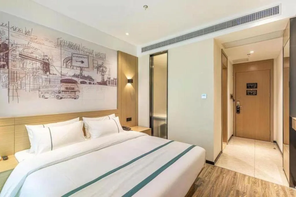 Bed in City Comfort Inn Quanzhou Wanda