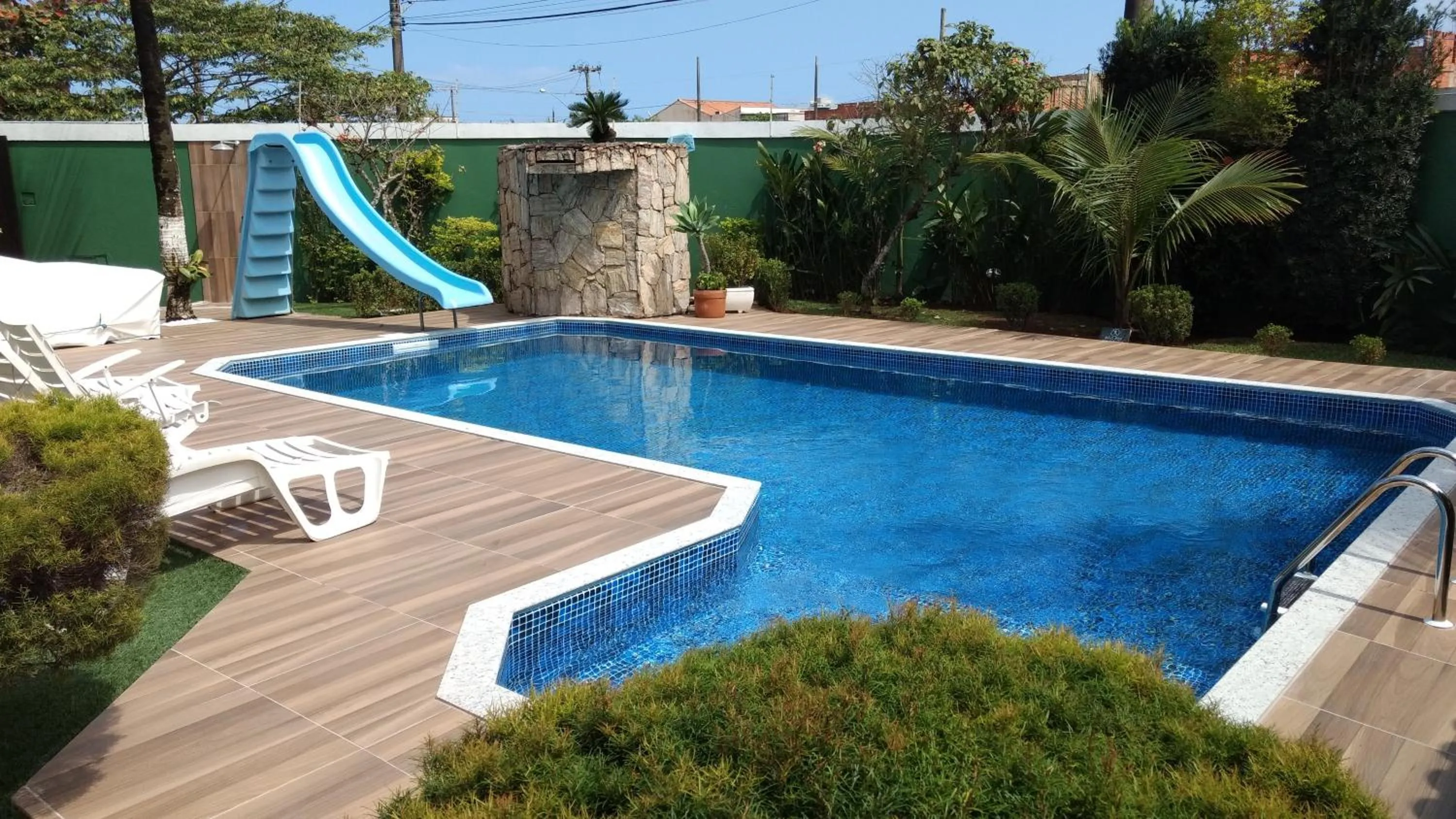 Pool view in Pousada Villa Virgínia Guarujá
