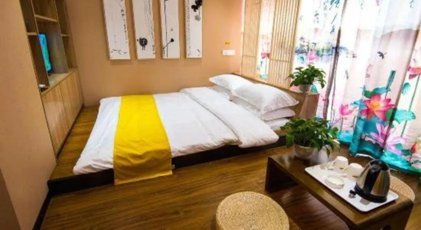 Bed in Echarm Hotel Hefei West Qilitang Metro Station