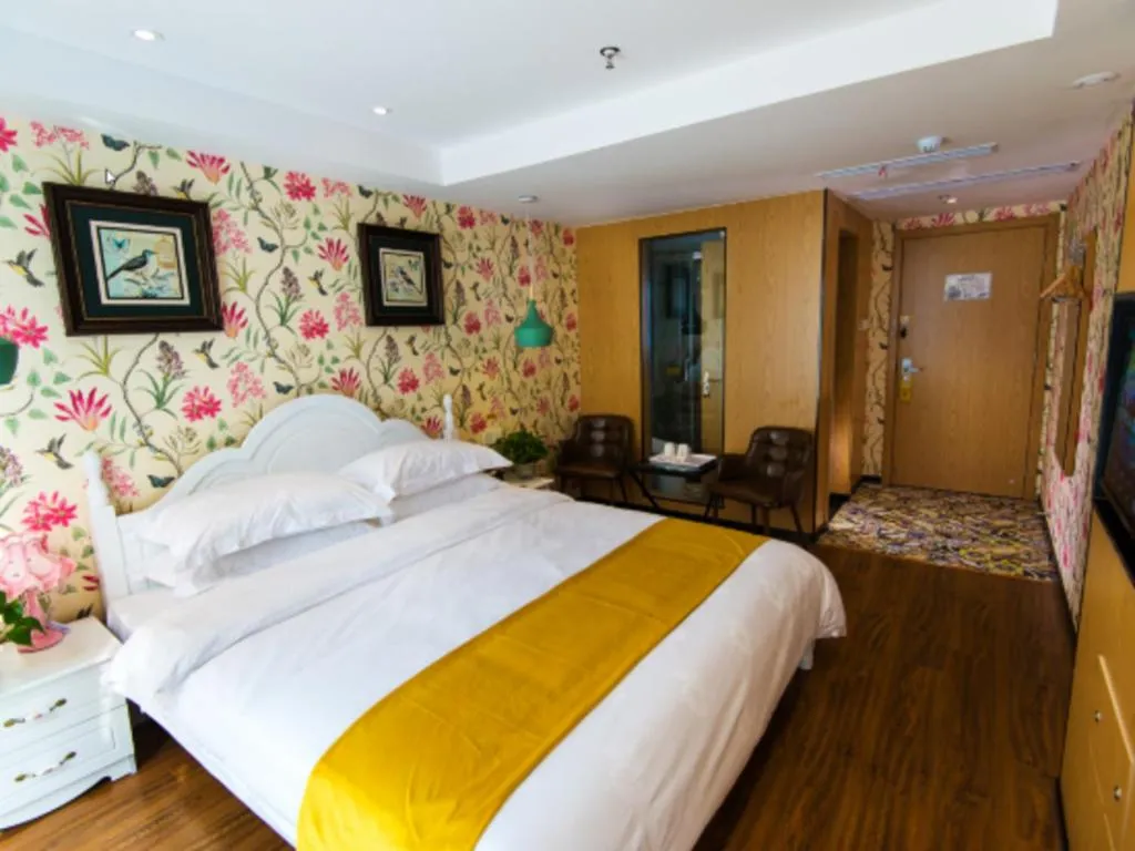 Bed in Echarm Hotel Hefei West Qilitang Metro Station