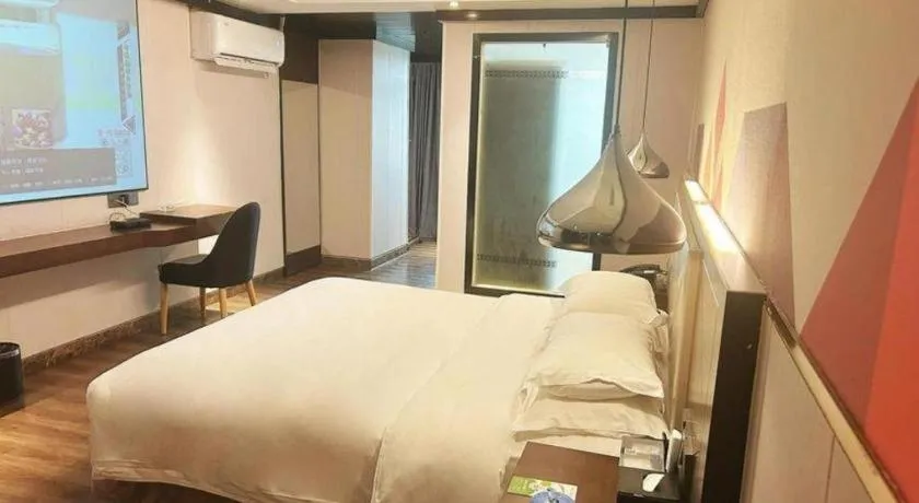 Bed in Borrman Hotel Zhongshan Henglan Xiyong