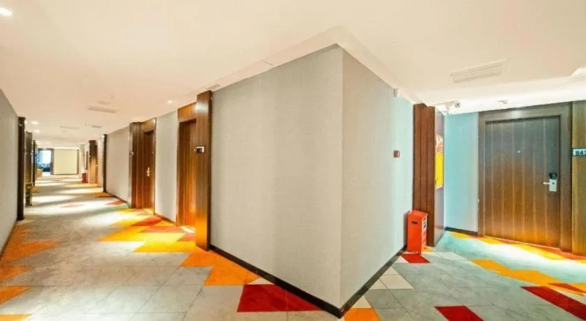 Borrman Hotel Zhongshan Henglan Xiyong