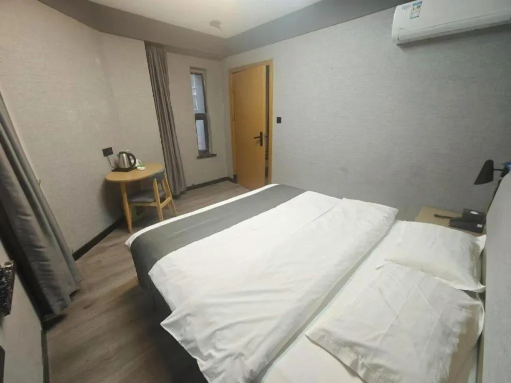 Bed in Thank Inn Hotel Jiangsu Suzhou Industrial Park Xinpu Road
