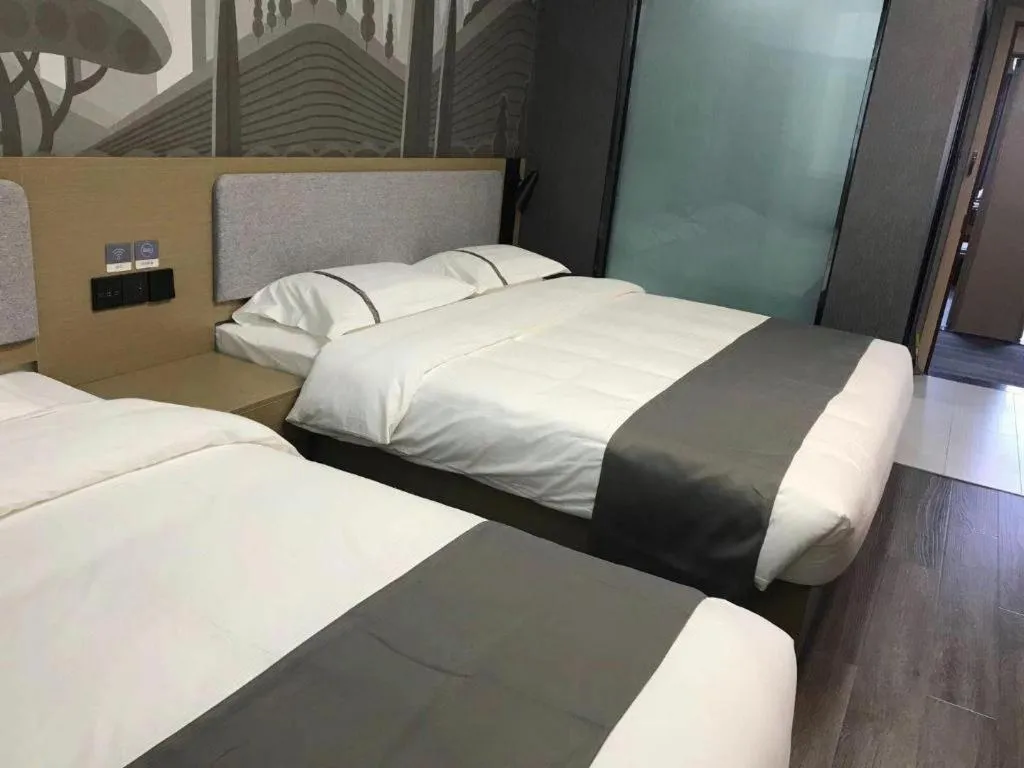 Bed in Thank Inn Hotel Hebei Chengde Fengning Coach Terminal