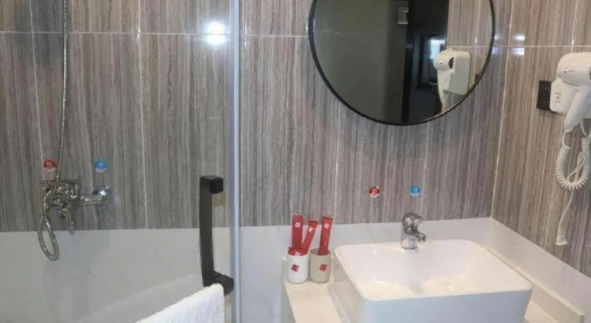 Thank Inn Hotel Anqing Guangcai Big Market Passenger Center