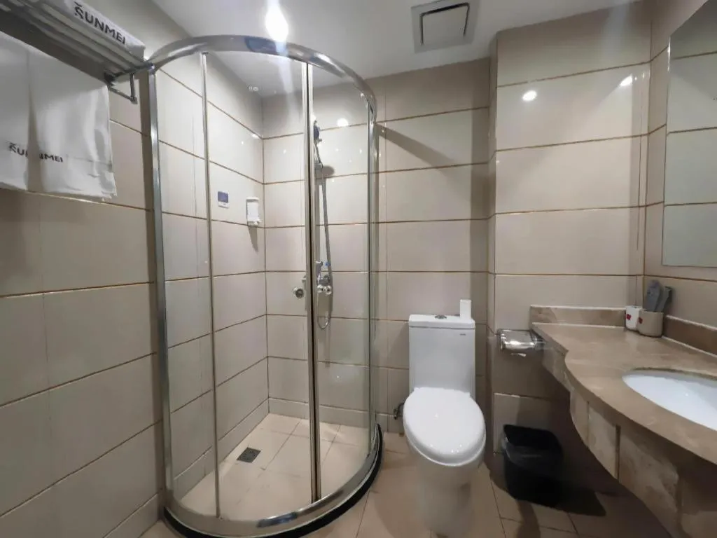 Thank Inn Hotel Anqing Guangcai Big Market Passenger Center