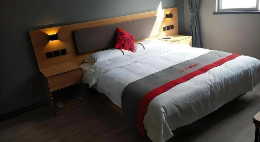 Bed in Jun Hotel Henan Sanmenxia Dennis Plaza