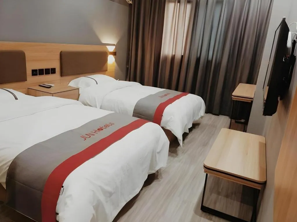 Bed in Jun Hotel Henan Sanmenxia Dennis Plaza