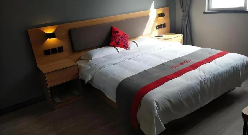 Bed in Jun Hotel Henan Sanmenxia Dennis Plaza