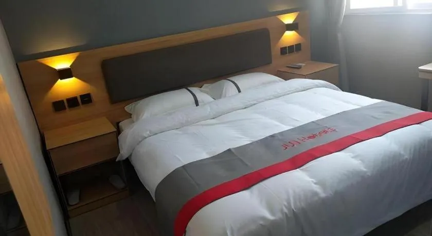 Bed in Jun Hotel Henan Sanmenxia Dennis Plaza