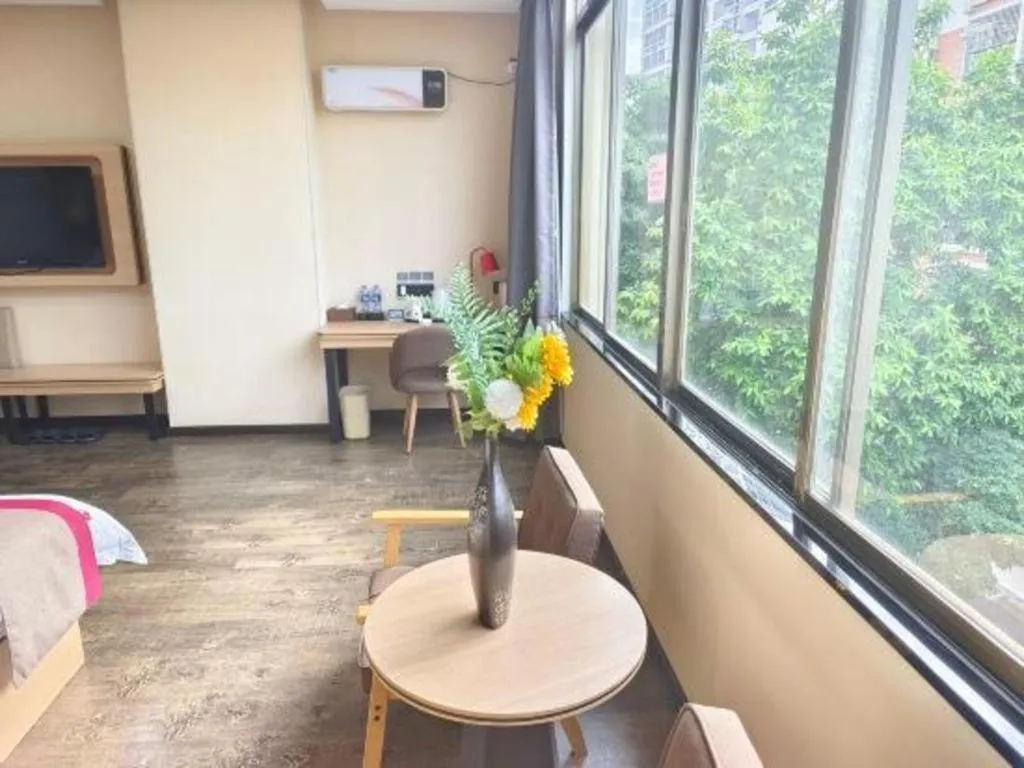 Thank Inn Plus Hotel Guangdong Yunfu Luoding City Municipal