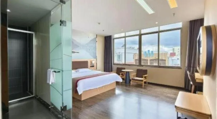 Bed in Thank Inn Plus Hotel Guangdong Yunfu Luoding City Municipal