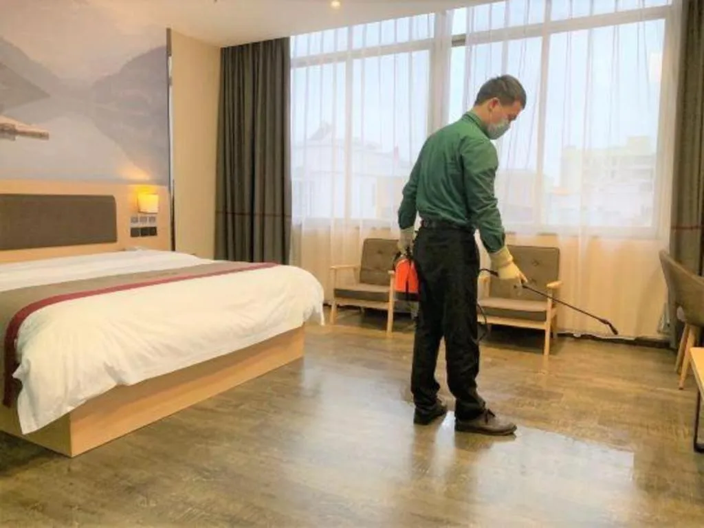 Bed in Thank Inn Plus Hotel Guangdong Yunfu Luoding City Municipal