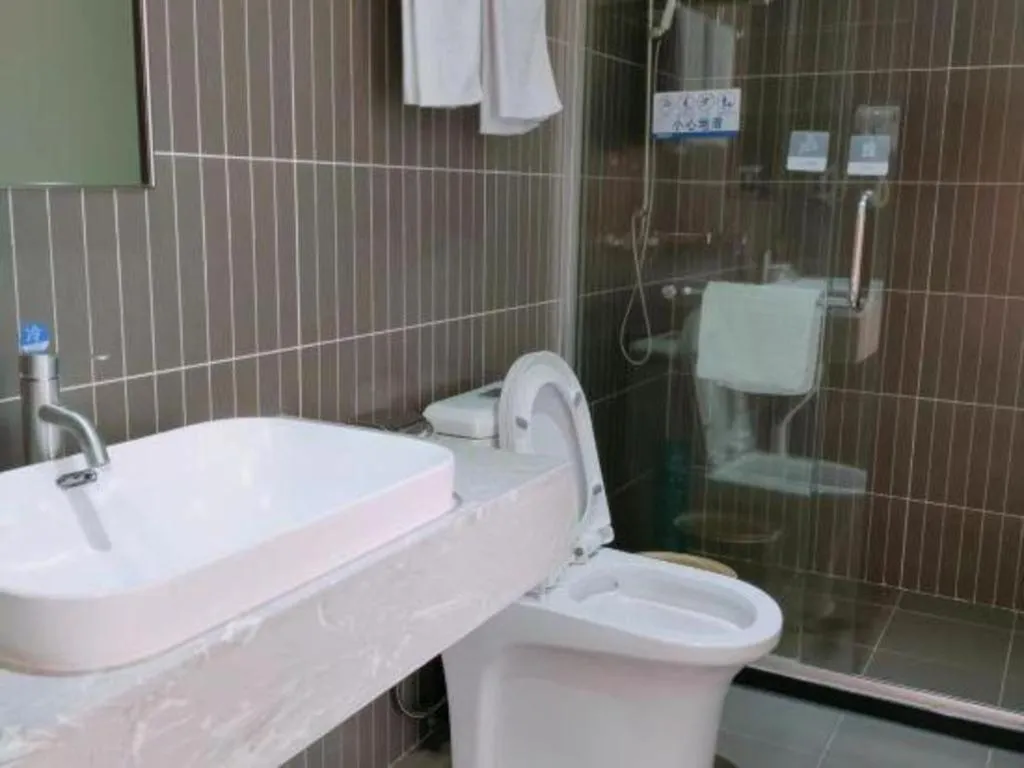 Thank Inn Plus Hotel Guangdong Yunfu Luoding City Municipal