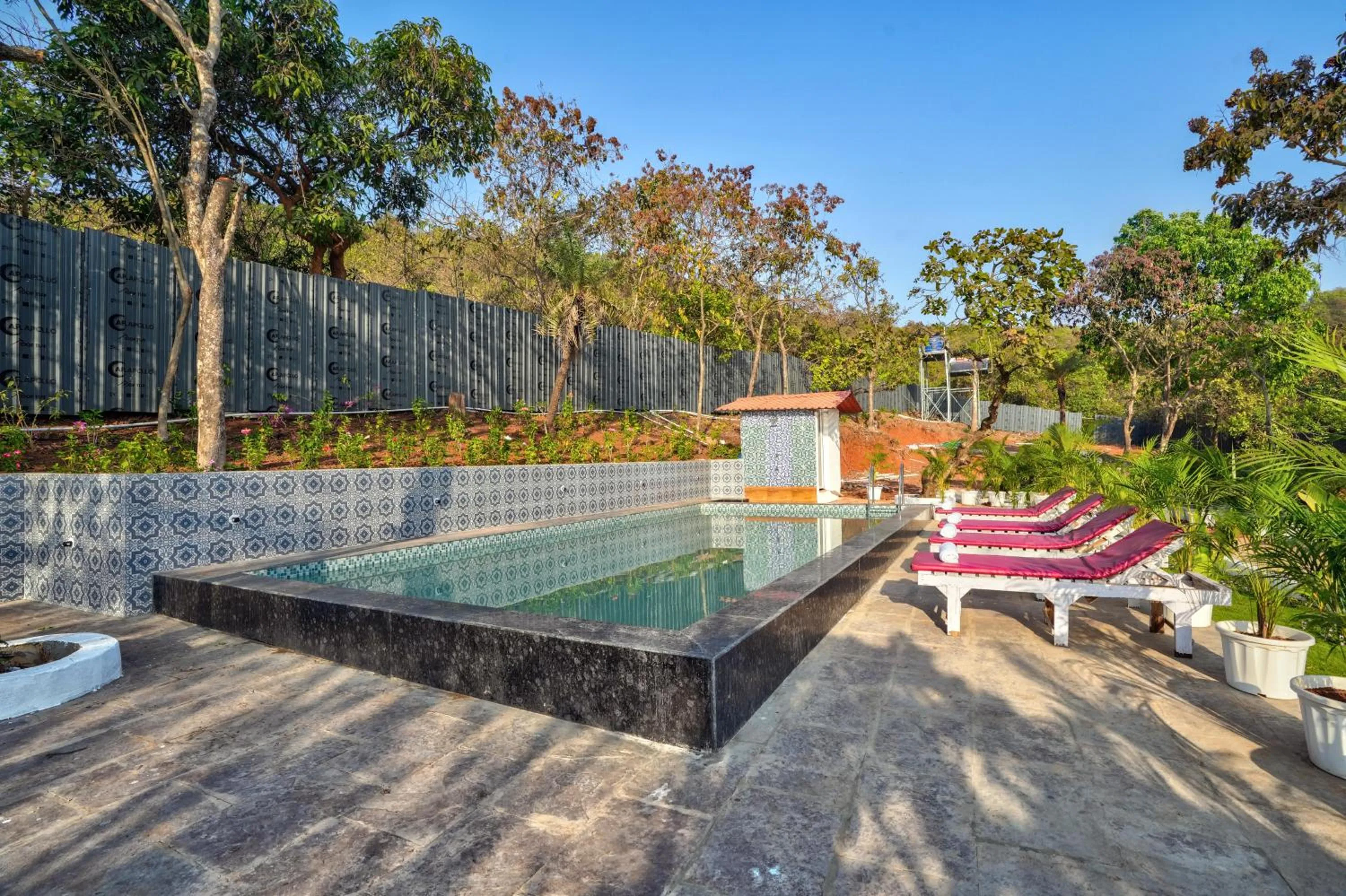 Swimming pool in Amore Serenity Resort