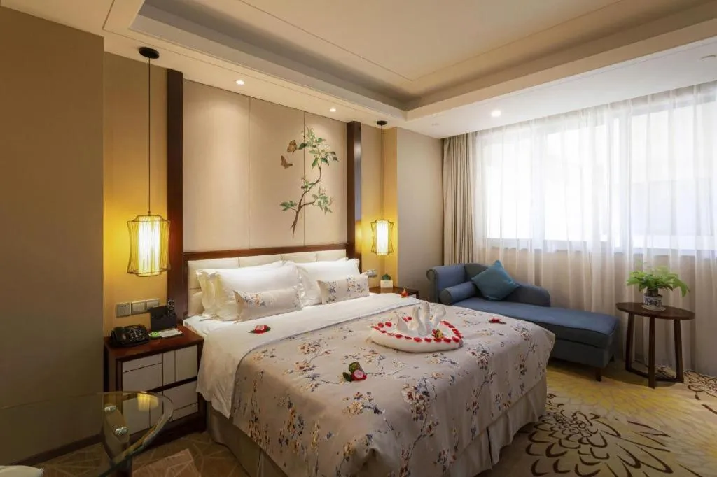 Bed in Xingtai Yuehai Hotel