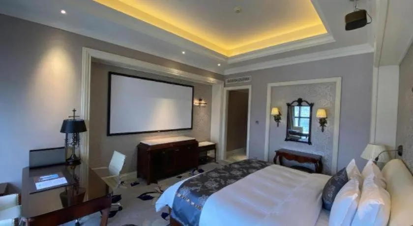 Bed in Haoyikang Hotel