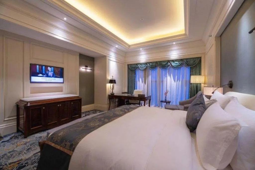 Bed in Haoyikang Hotel