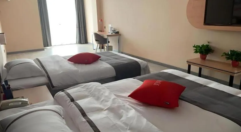 Bed in Thank Inn Hotel Shandong Heze Mudan District Bayi Road Pedestrian Street