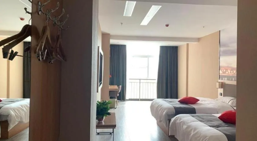 Bed in Thank Inn Hotel Shandong Heze Mudan District Bayi Road Pedestrian Street