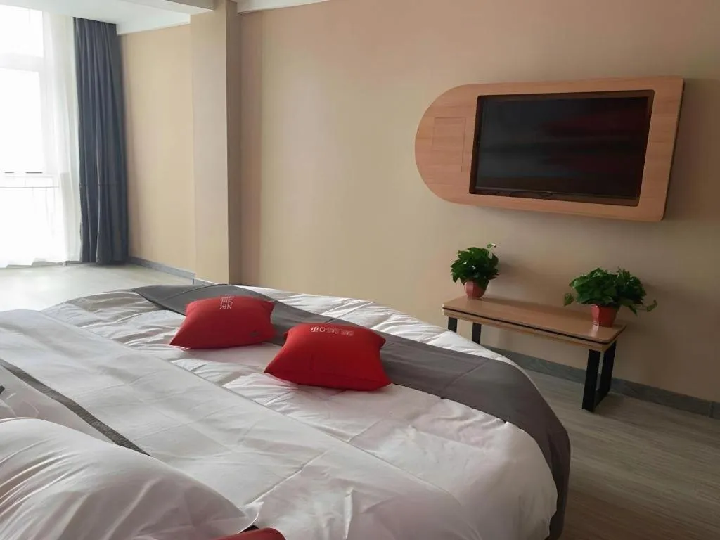 Bed in Thank Inn Hotel Shandong Heze Mudan District Bayi Road Pedestrian Street