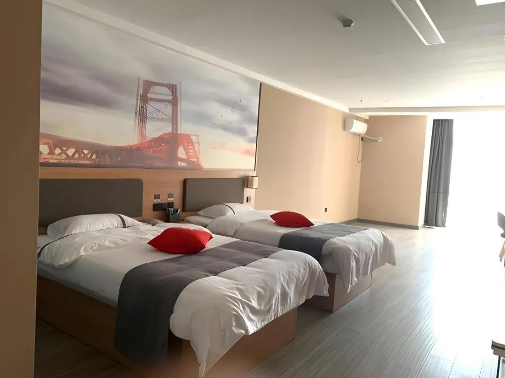 Bed in Thank Inn Hotel Shandong Heze Mudan District Bayi Road Pedestrian Street