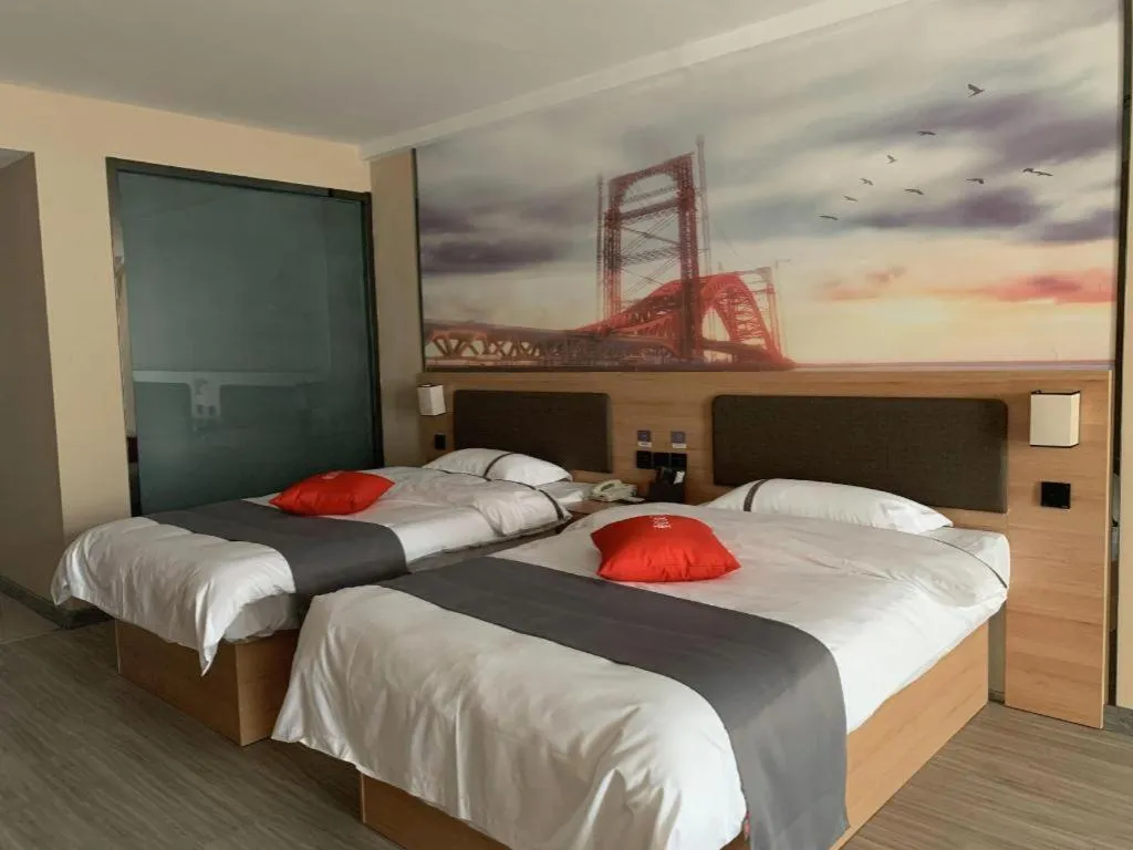 Bed in Thank Inn Hotel Shandong Heze Mudan District Bayi Road Pedestrian Street
