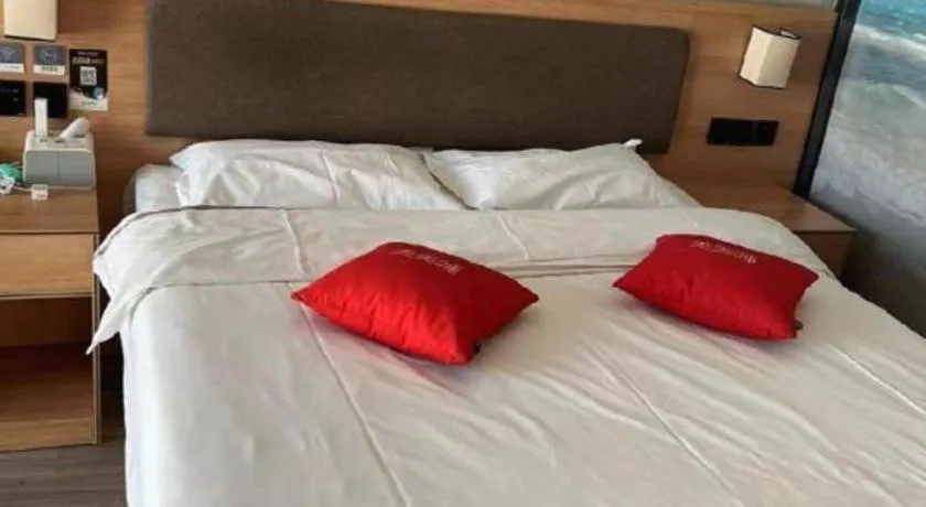 Bed in Thank Inn Hotel Shandong Heze Mudan District Bayi Road Pedestrian Street