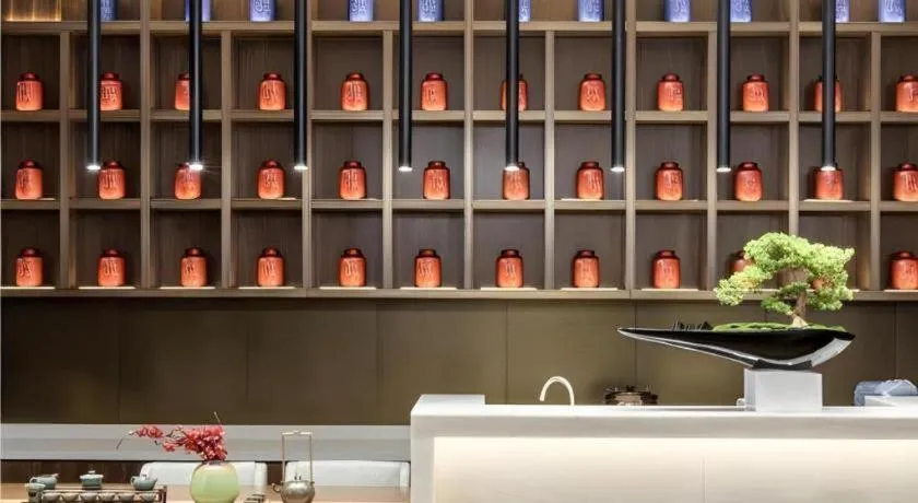 Echeng Hotel Nanning Huqiu Metro Station