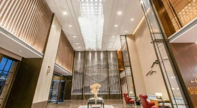 Echeng Hotel Nanning Huqiu Metro Station