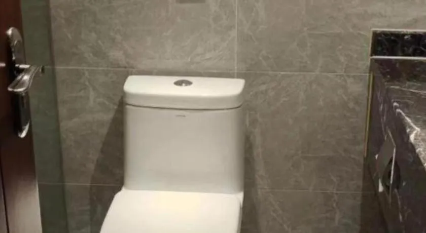 Echeng Hotel Nanning Huqiu Metro Station