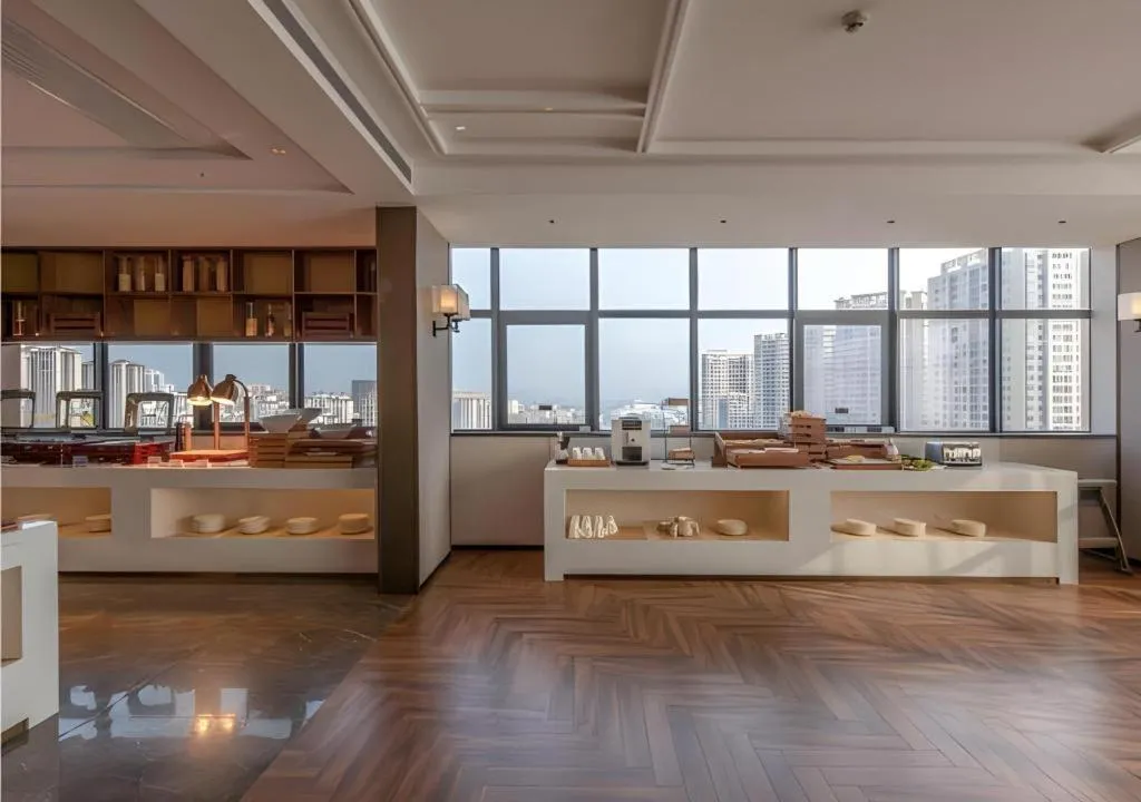 Echeng Hotel Nanning Huqiu Metro Station