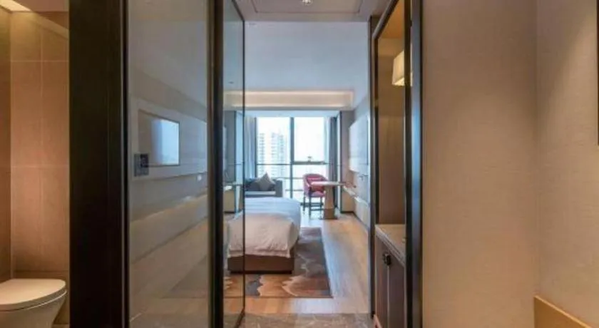 Echeng Hotel Nanning Huqiu Metro Station