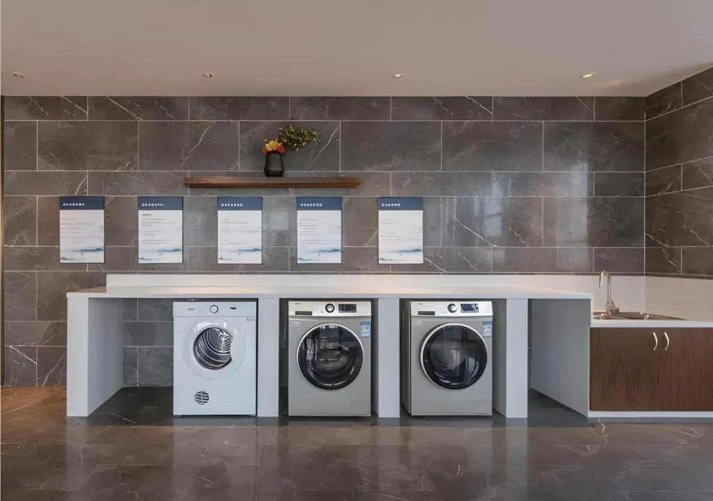 Echeng Hotel Nanning Huqiu Metro Station