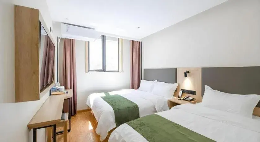 Bed in Green Tree Inn Express Beijing Xicheng District Dazhalan Bed in Green Tree Inn Express Beijing Xicheng District Dazhalan