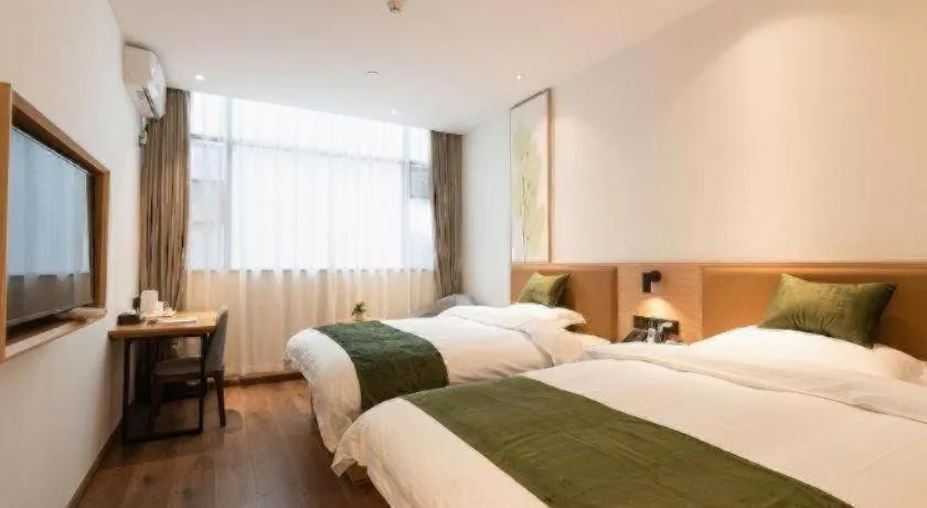 Bed in Green Tree Inn Nanchang Zhongshan Road Bayiguan