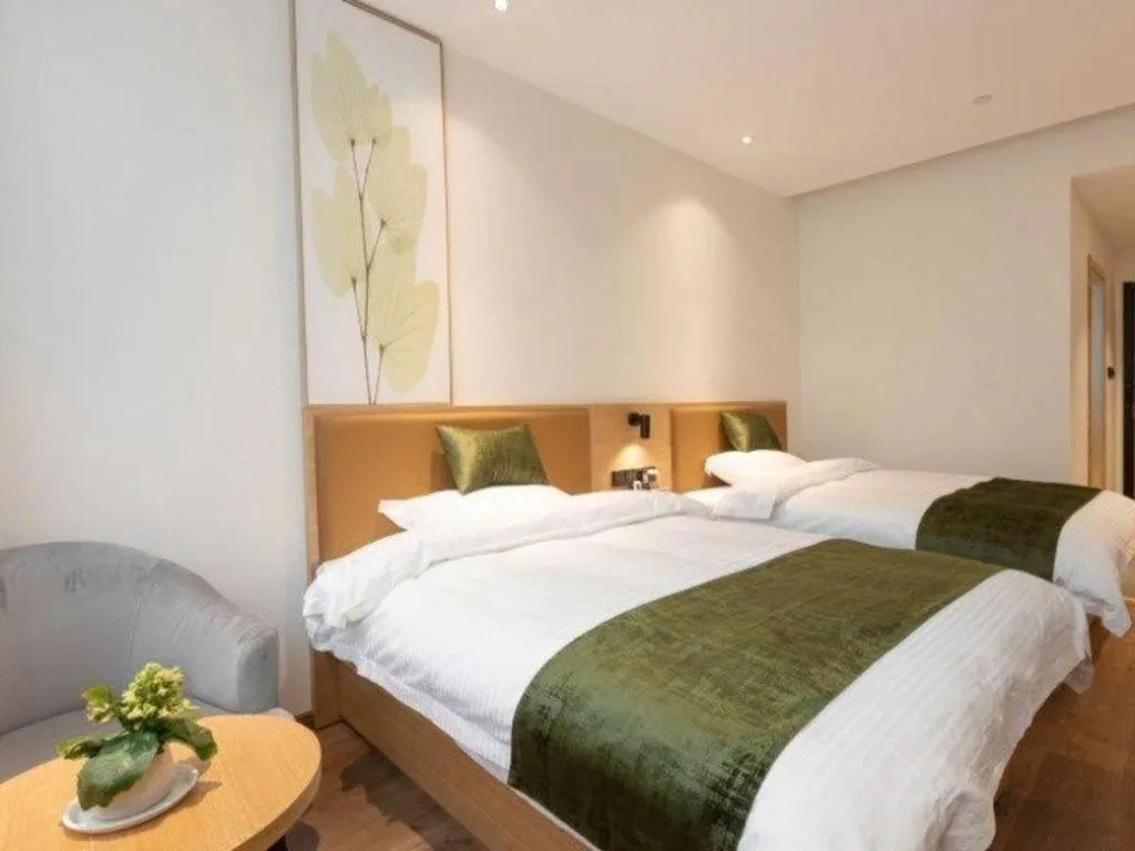 Bed in Green Tree Inn Nanchang Zhongshan Road Bayiguan