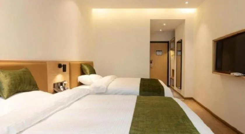 Bed in Green Tree Inn Nanchang Zhongshan Road Bayiguan