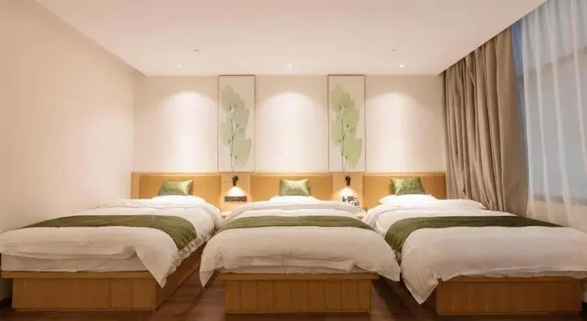 Bed in Green Tree Inn Nanchang Zhongshan Road Bayiguan Bed in Green Tree Inn Nanchang Zhongshan Road Bayiguan