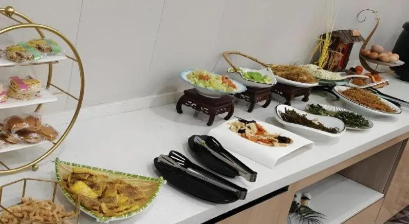 Green Tree Inn Express Jiangsu Taizhou Xinghua RT-Mart