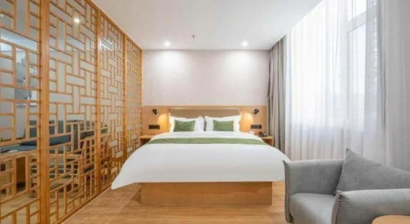 Green Tree Inn Express Weifang Zhucheng Longyuan Shangcheng