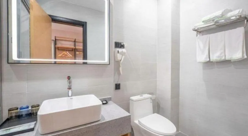 Green Tree Inn Express Weifang Zhucheng Longyuan Shangcheng