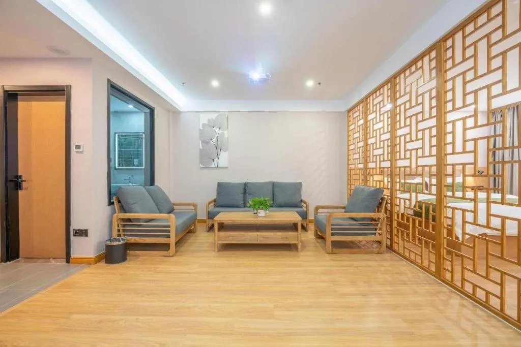 Green Tree Inn Express Weifang Zhucheng Longyuan Shangcheng