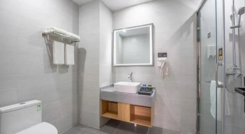 Green Tree Inn Express Weifang Zhucheng Longyuan Shangcheng