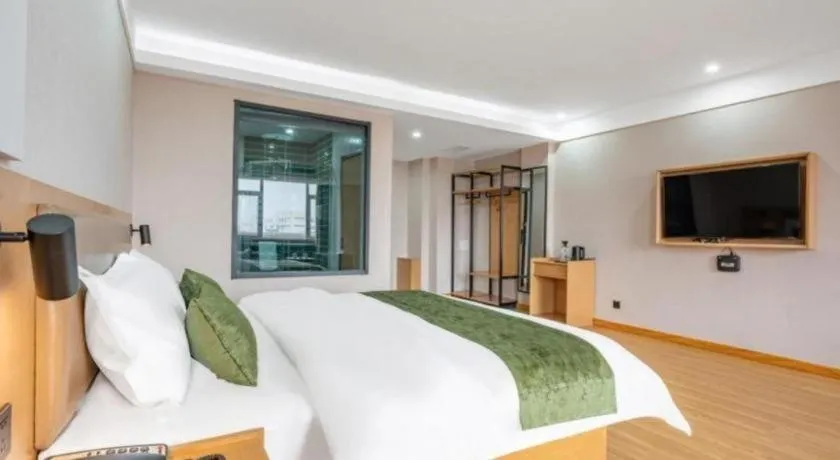 Bed in Green Tree Inn Express Weifang Zhucheng Longyuan Shangcheng